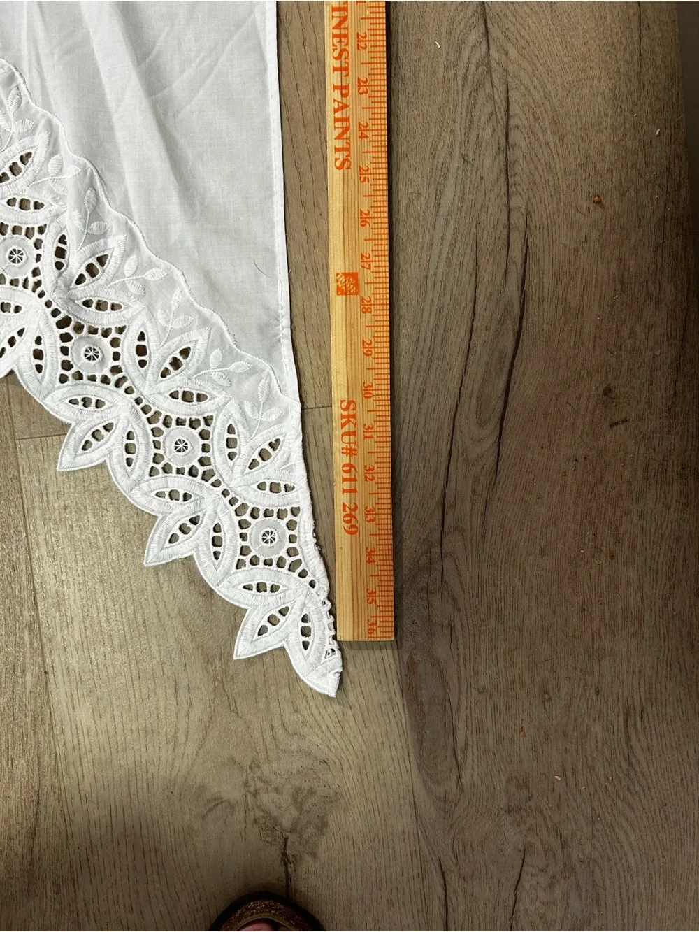 jcpenney White Eyelet Lace Trim Table Valance